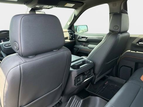 Used 2025 GMC Sierra 1500 AT4 AWD/4WD image 13
