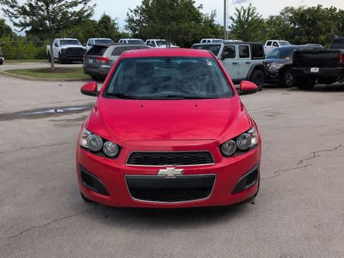 Used 2014 Chevrolet Sonic LT FWD image 3