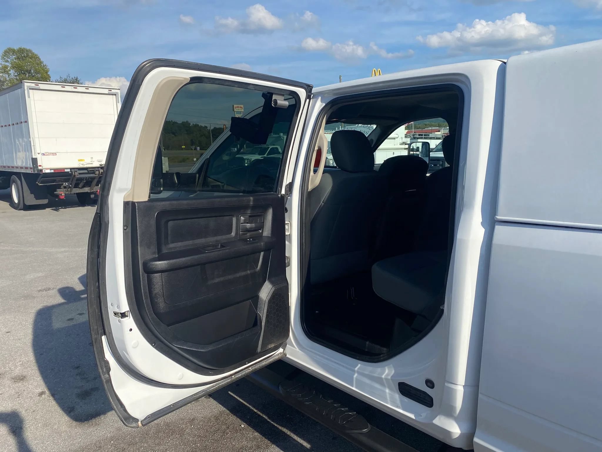 Used 2017 RAM 3500 Tradesman w/ Popular Equipment Group AWD/4WD image 22
