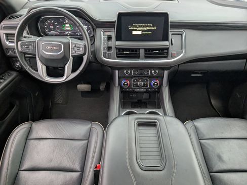 Used 2024 GMC Yukon SLT AWD/4WD image 9