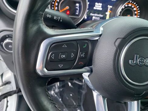 Used 2021 Jeep Wrangler Unlimited Sahara AWD/4WD image 21