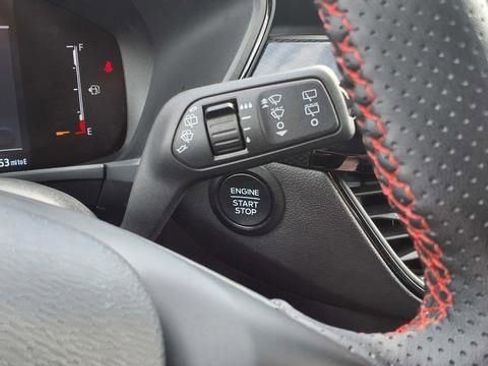 Used 2025 Ford Escape ST-Line image 31