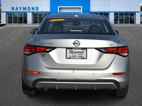 Used 2023 Nissan Sentra SV image 4