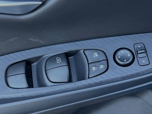 New 2025 Nissan Sentra SV image 14