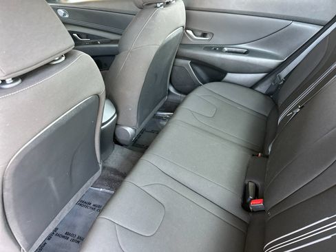 Used 2023 Hyundai Elantra SEL w/ Convenience Package FWD image 14