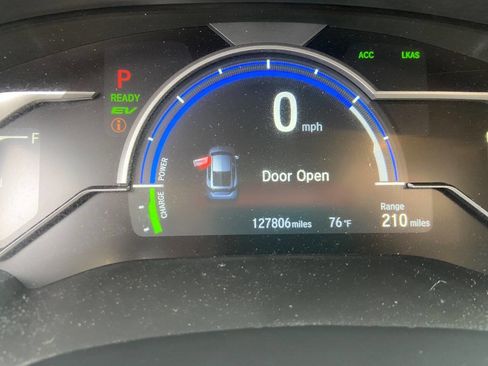Used 2018 Honda Clarity Plug-In Hybrid image 17
