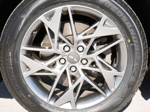 Used 2022 Genesis GV70 2.5T w/ Advanced Package image 17