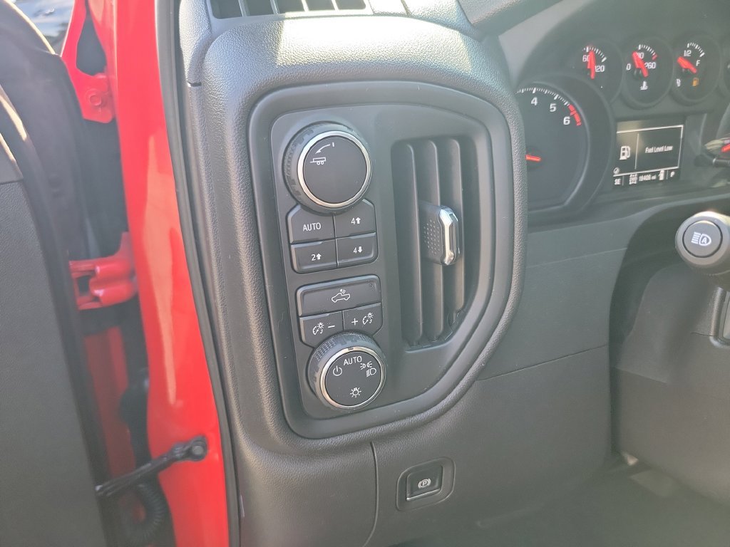 Used 2025 Chevrolet Silverado 1500 Custom Trail Boss AWD/4WD image 26