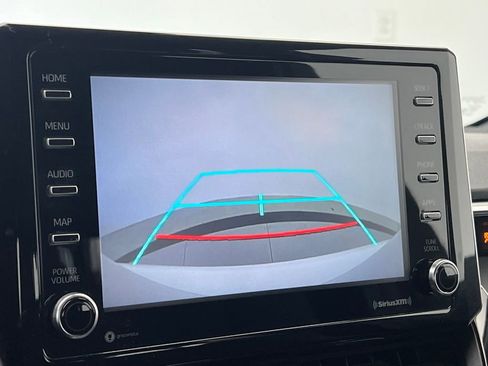 Used 2021 Toyota Corolla SE image 14