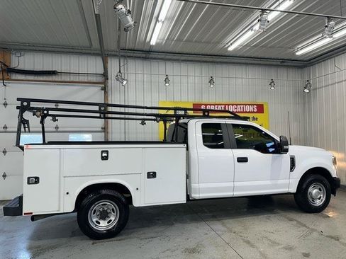 Used 2022 Ford F250 XL w/ Power Equipment Group RWD image 7