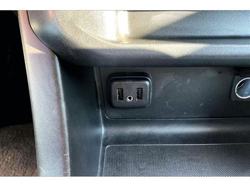 Used 2019 Chevrolet Colorado LT image 27