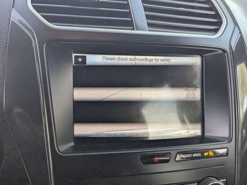 Used 2018 Ford Explorer XLT FWD image 24