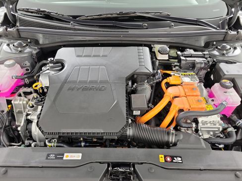 New 2025 Hyundai Elantra SEL image 34