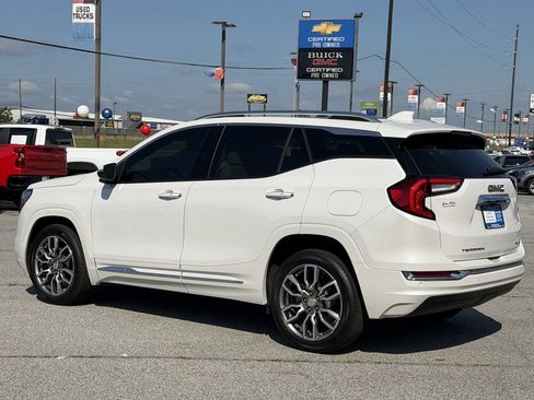 Used 2024 GMC Terrain Denali AWD/4WD image 4
