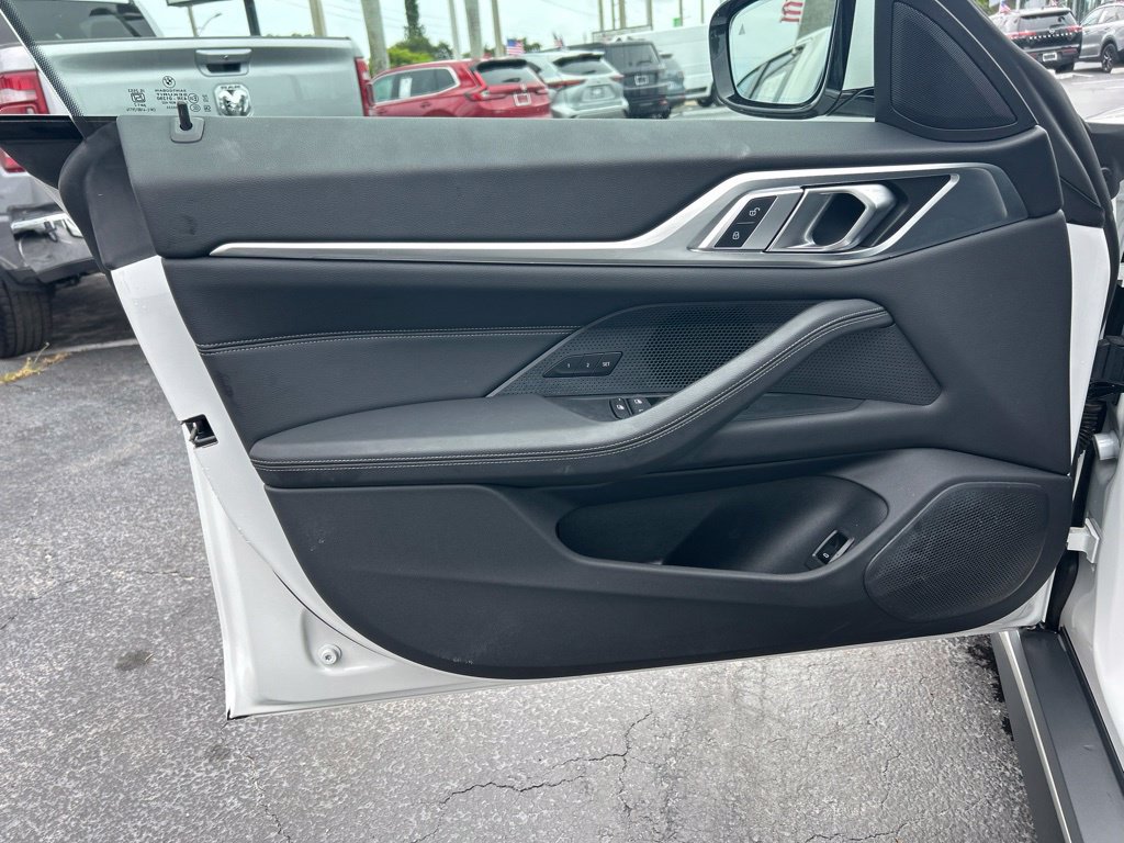 Used 2025 BMW i4 eDrive40 RWD image 35