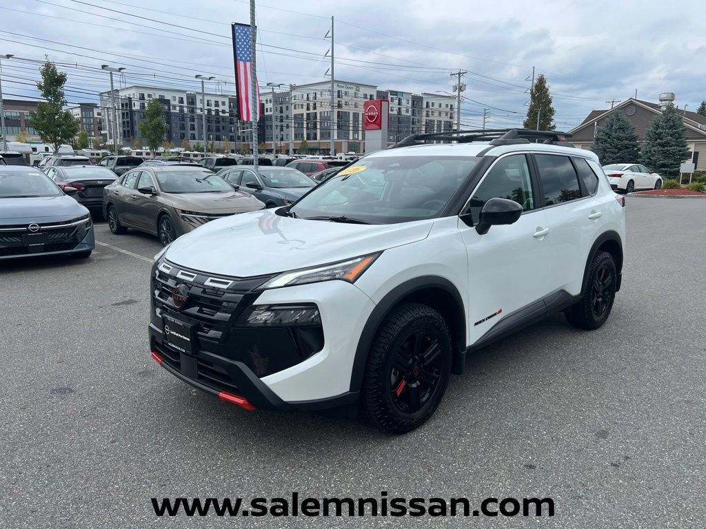 Certified 2026 Nissan Rogue SV AWD/4WD image 3