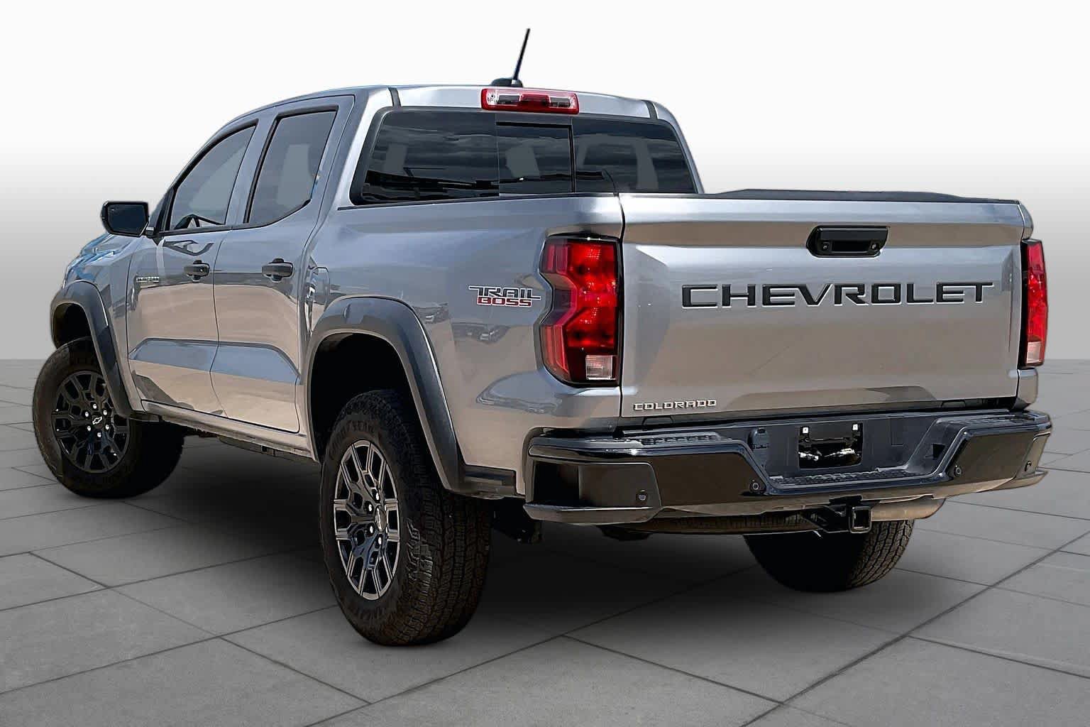Used 2024 Chevrolet Colorado Trail Boss w/ Advanced Trailering Package AWD/4WD image 13
