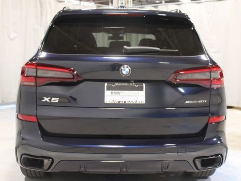 Used 2022 BMW X5 xDrive40i w/ M Sport Package AWD/4WD image 16