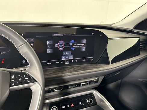 Used 2025 Audi Q5 Premium Plus w/ Premium Plus image 13