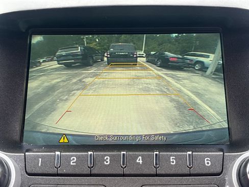 Used 2017 Chevrolet Equinox LS FWD image 25
