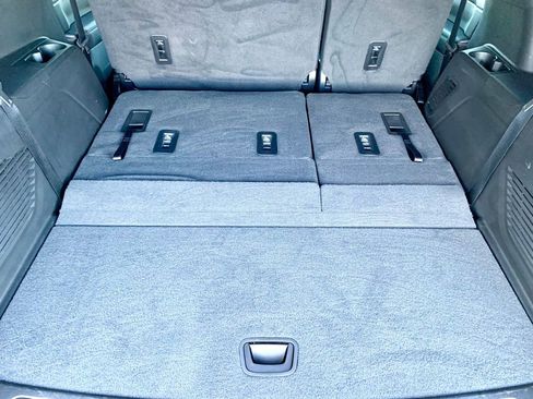 Used 2023 GMC Yukon SLT image 24