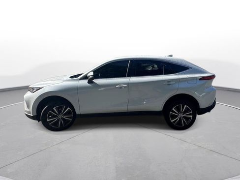 Used 2023 Toyota Venza LE AWD/4WD image 9
