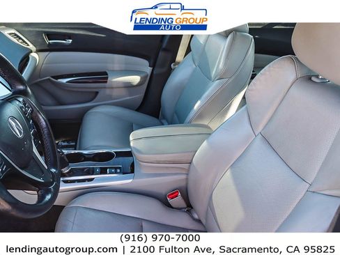 Used 2017 Acura TLX w/ Technology Package image 16