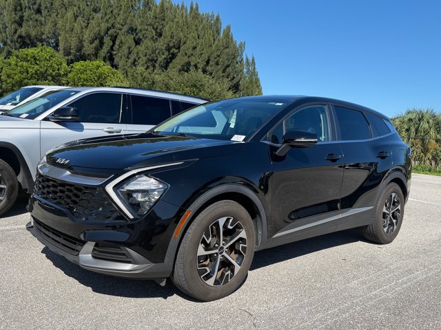 Used 2023 Kia Sportage EX FWD image 3