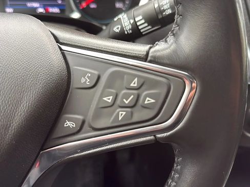 Used 2021 Chevrolet Equinox LT AWD/4WD image 11