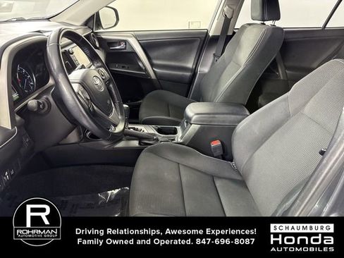 Used 2016 Toyota RAV4 XLE w/ Convenience Package AWD/4WD image 4