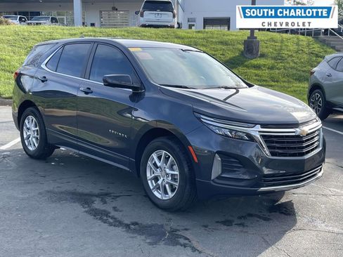 Used 2023 Chevrolet Equinox LT image 3