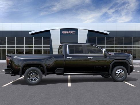 New 2026 GMC Sierra 3500 Denali w/ Denali Reserve Package image 5