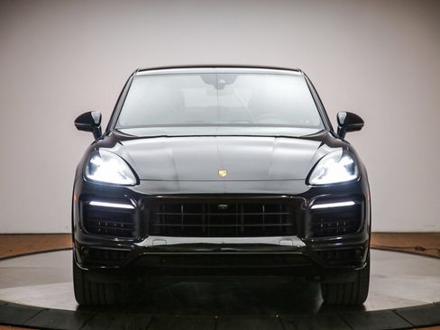 Certified 2023 Porsche Cayenne GTS AWD/4WD image 10