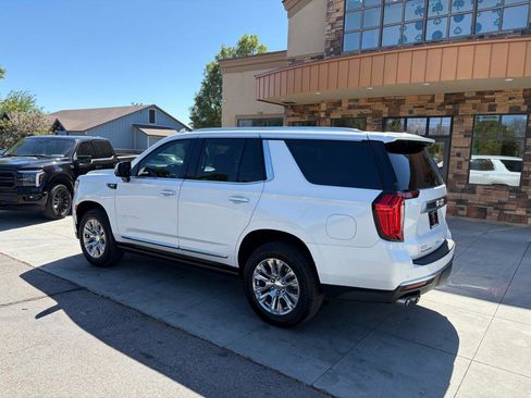 Used 2023 GMC Yukon Denali AWD/4WD image 32
