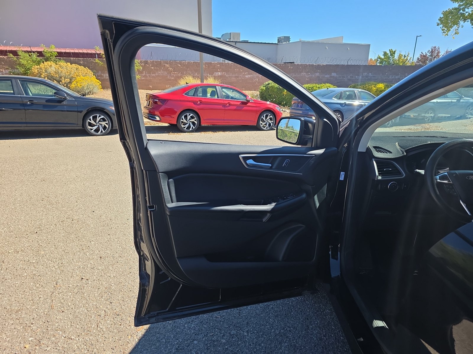 Used 2022 Ford Edge SEL AWD/4WD image 13