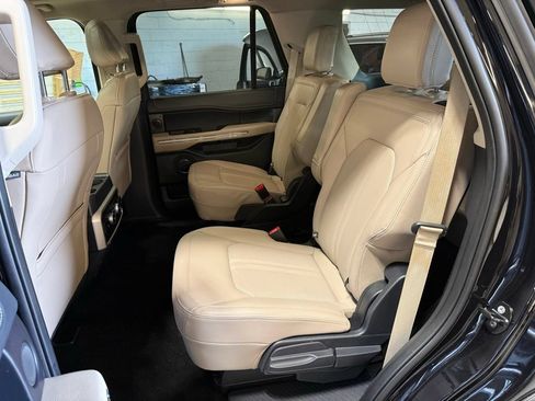 Used 2022 Ford Expedition Limited AWD/4WD image 24