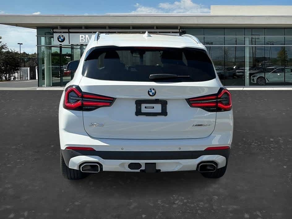 Used 2023 BMW X3 xDrive30i w/ Premium Package w/ZPA AWD/4WD image 6