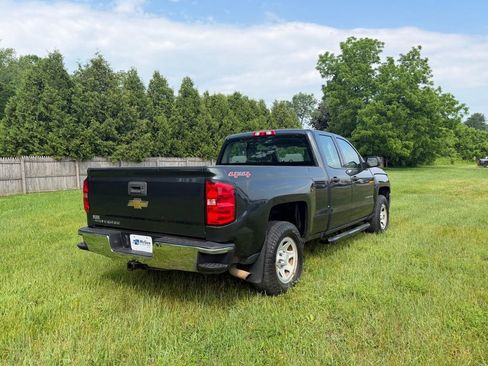 Used 2017 Chevrolet Silverado 1500 W/T w/ Chrome Bumper Package AWD/4WD image 7