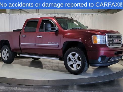 Used 2014 GMC Sierra 2500 Denali image 2