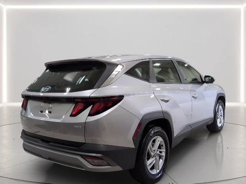 Used 2025 Hyundai Tucson SE AWD/4WD image 28