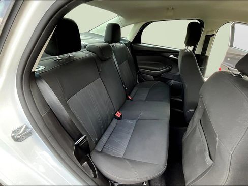 Used 2018 Ford Focus SE image 17