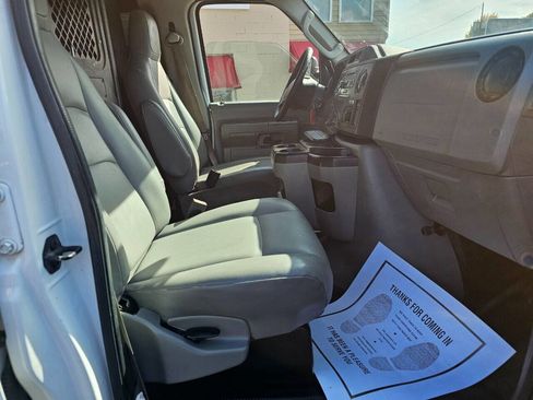 Used 2014 Ford E-250 and Econoline 250 w/ Commercial Cargo Van Package image 28