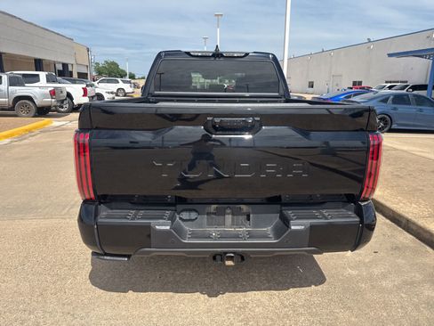 Used 2022 Toyota Tundra Platinum RWD image 6