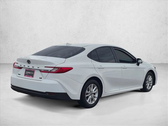Used 2025 Toyota Camry LE FWD image 5