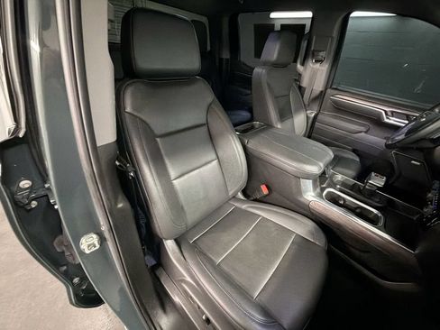 Used 2025 Chevrolet Silverado 1500 LTZ RWD image 28