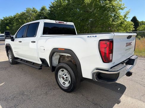 Used 2023 GMC Sierra 2500 Pro w/ Convenience Package AWD/4WD image 4