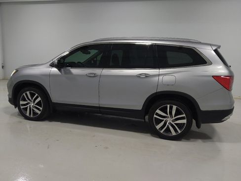 Used 2018 Honda Pilot Elite image 3