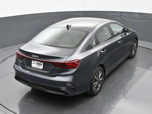 Used 2022 Kia Forte LXS FWD image 31