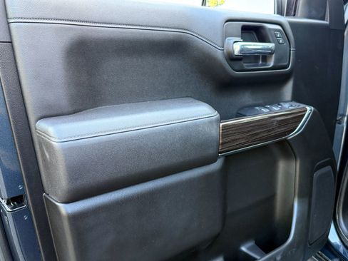 Certified 2022 Chevrolet Silverado 1500 LT Trail Boss w/ Bed Protection Package AWD/4WD image 16
