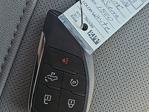 New 2026 GMC Sierra 1500 SLT image 21